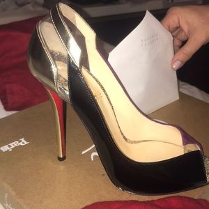 WORN ONCE AUTHENTIC LOUBOUTINS